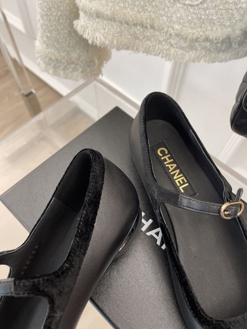 Chanel Low Shoes